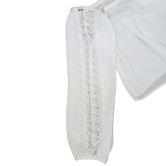 Solemio white off shoulder crochet sleeve top - Picture 6 of 9